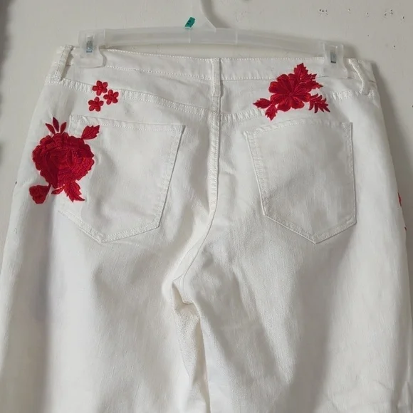 Banana Republic Wide Leg Embroidered Jeans - Picture 5 of 12